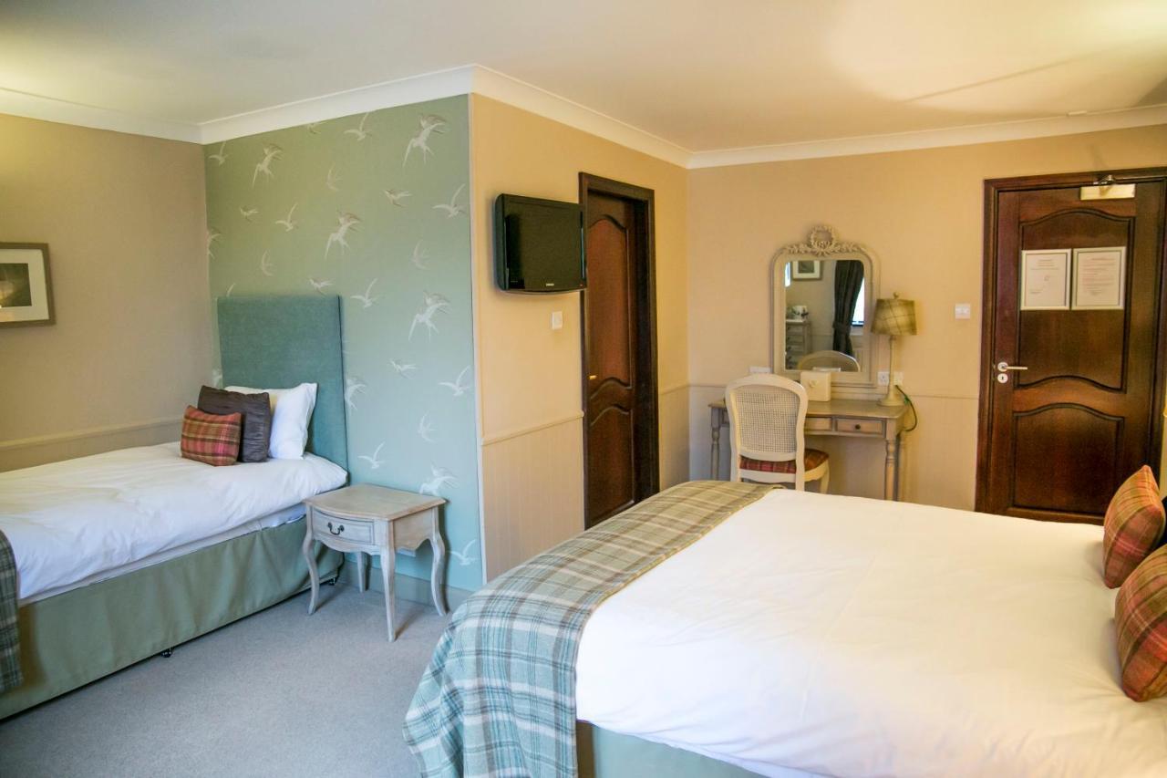 The Red Lion Hawkshaw Hotel บิวรี่ ภายนอก รูปภาพ